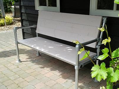 TUINMEUBELS